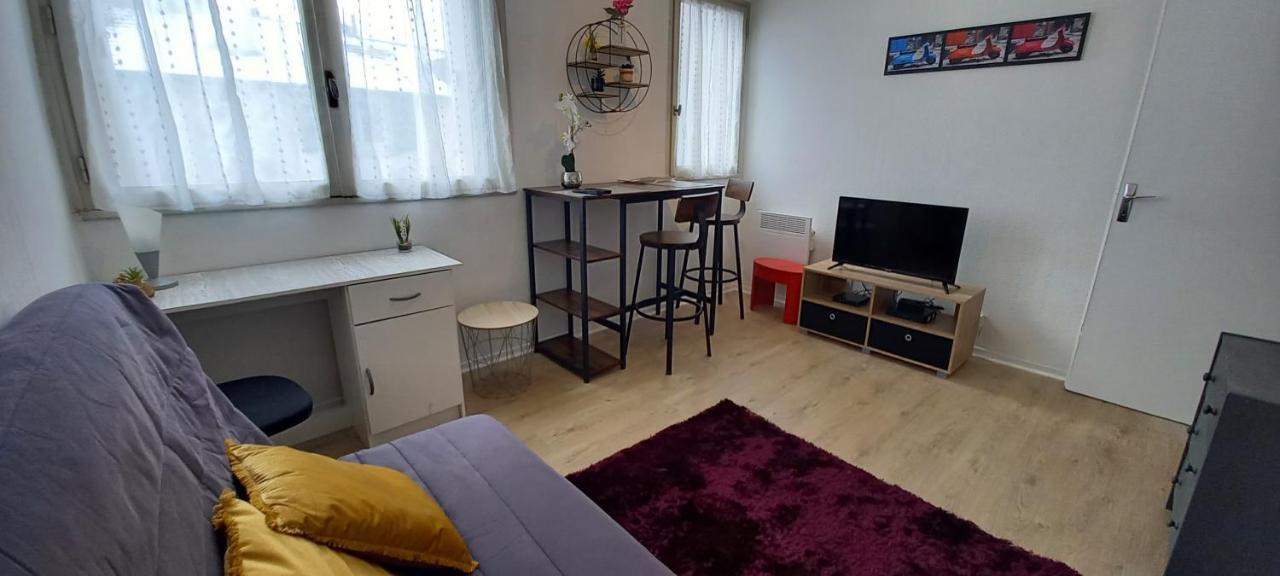 Le Zen -Studio Tout Equipe- Wifi Fibre- Centre Ville Avec Parking Tarbes Luaran gambar