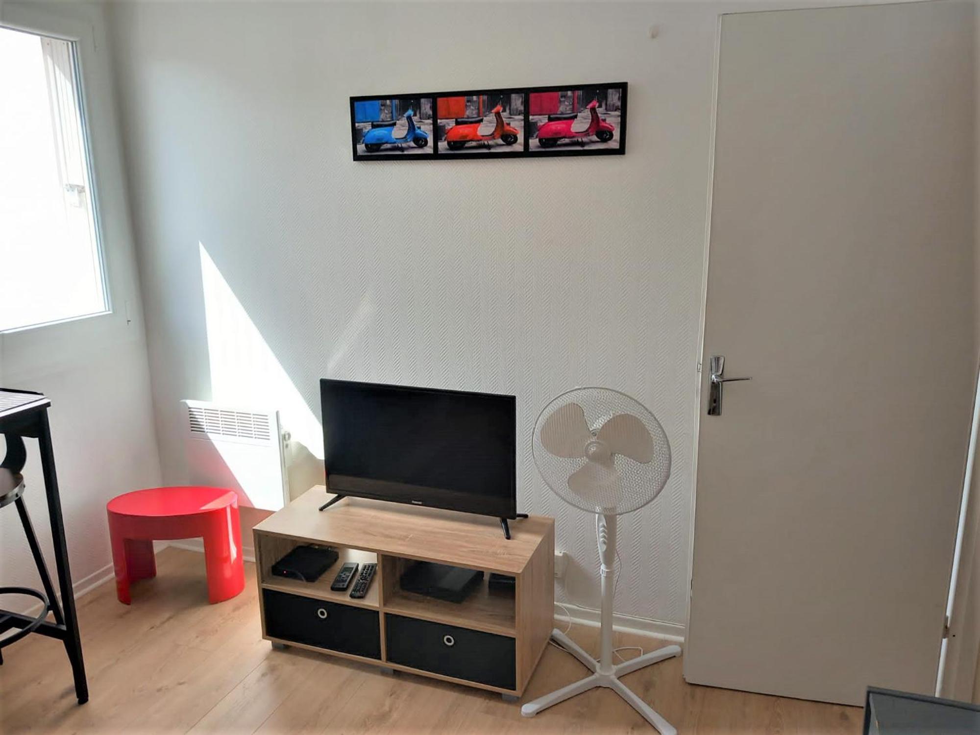 Le Zen -Studio Tout Equipe- Wifi Fibre- Centre Ville Avec Parking Tarbes Luaran gambar