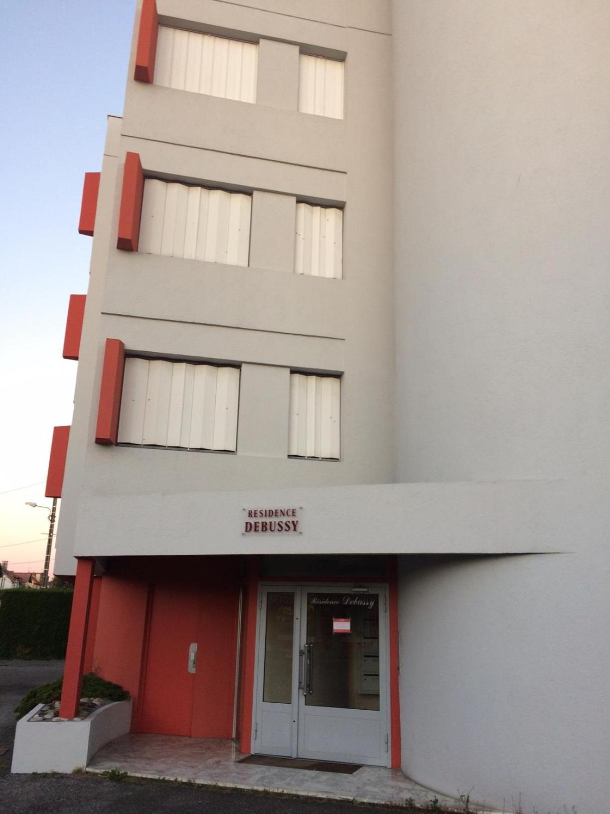 Le Zen -Studio Tout Equipe- Wifi Fibre- Centre Ville Avec Parking Tarbes Luaran gambar